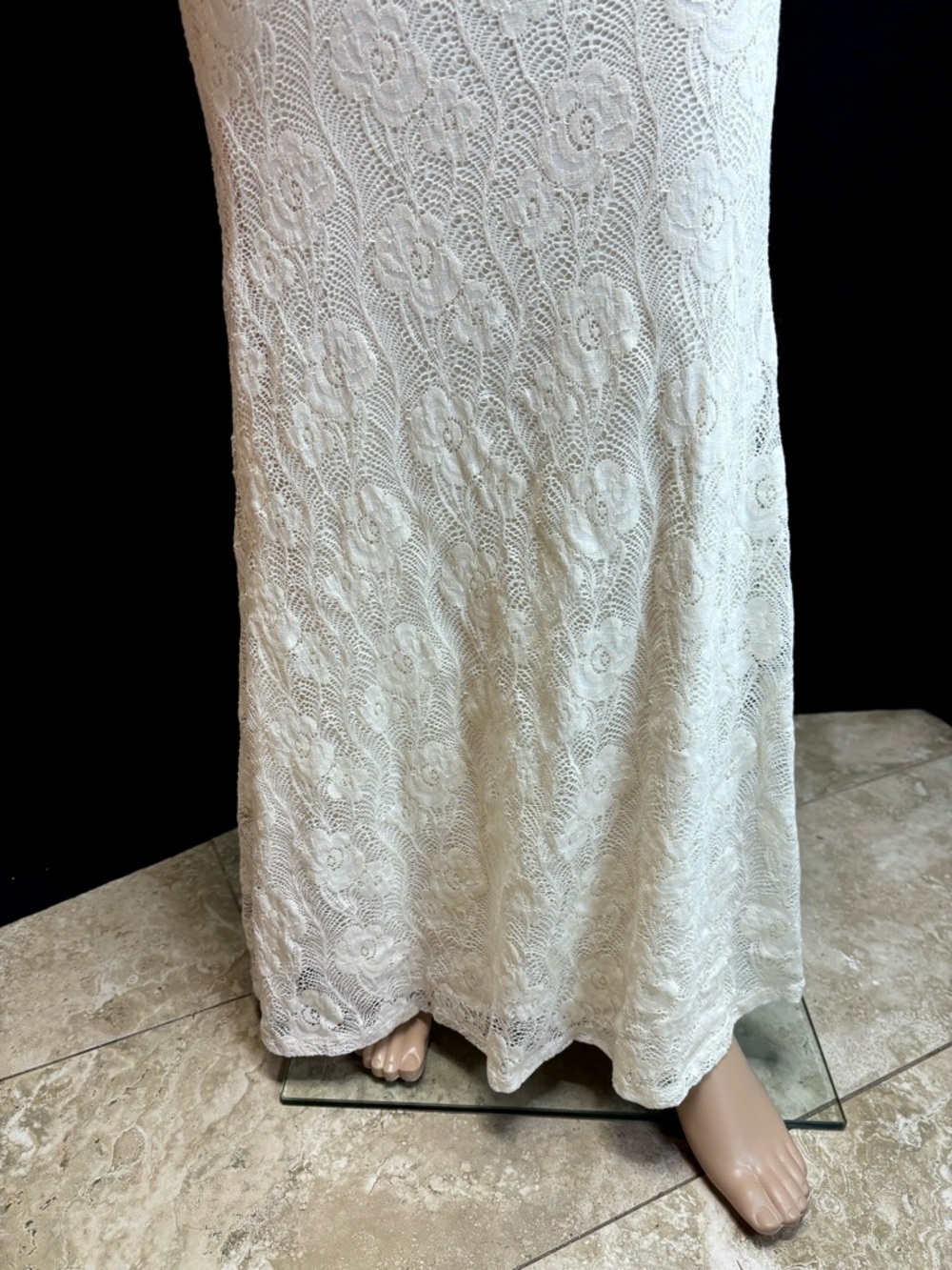 Windsor Ivory Lace Ruffle Backless Maxi Dress - Picture 6 of 8